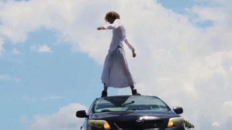 Eden Joel, filho do ex-baixista dos Newsboys, lança música com aviso explícito