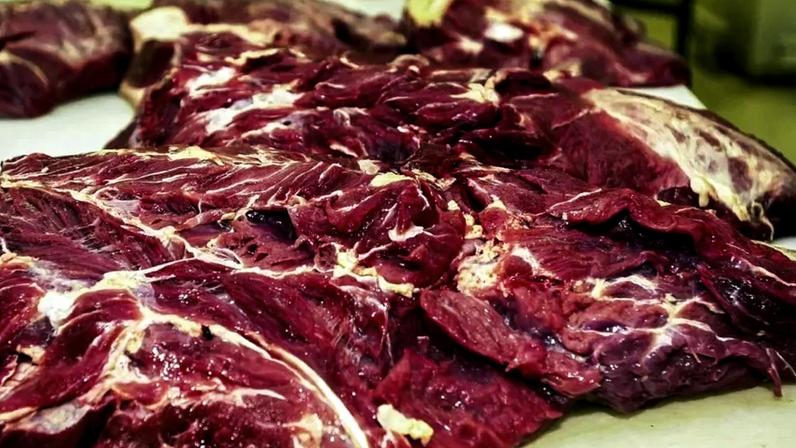 Na imagem, cortes de carne; abertura de mercado na Ásia e em Cuba visam a exportação desse produto