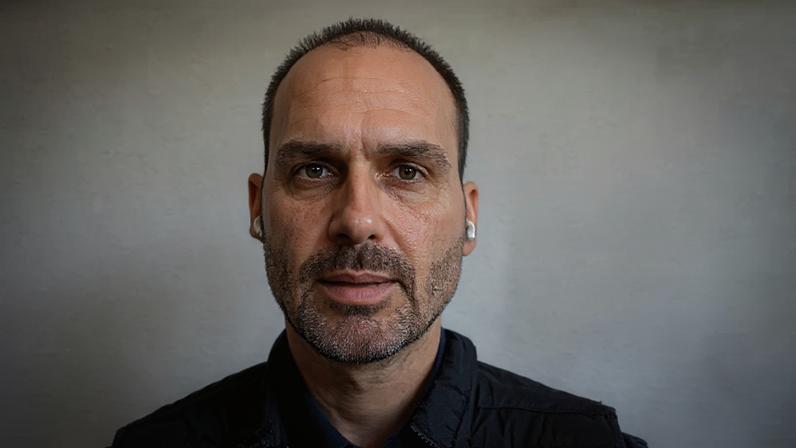 O ex-deputado federal Eduardo Bolsonaro manteve a posição de não se manifestar diretamente na ação pela qual responde no STF