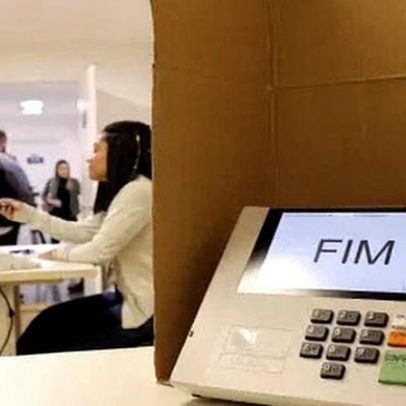 Comandos estaduais definidos após renúncia de governadores