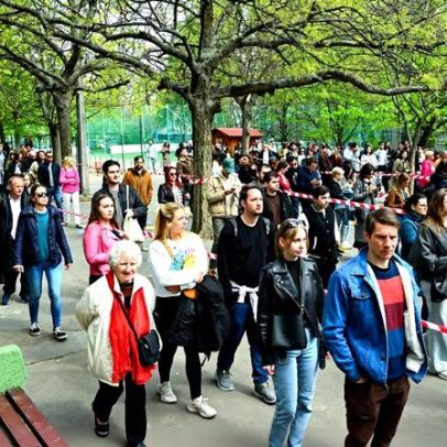 Número recorde de húngaros vai às urnas para eleger presidente