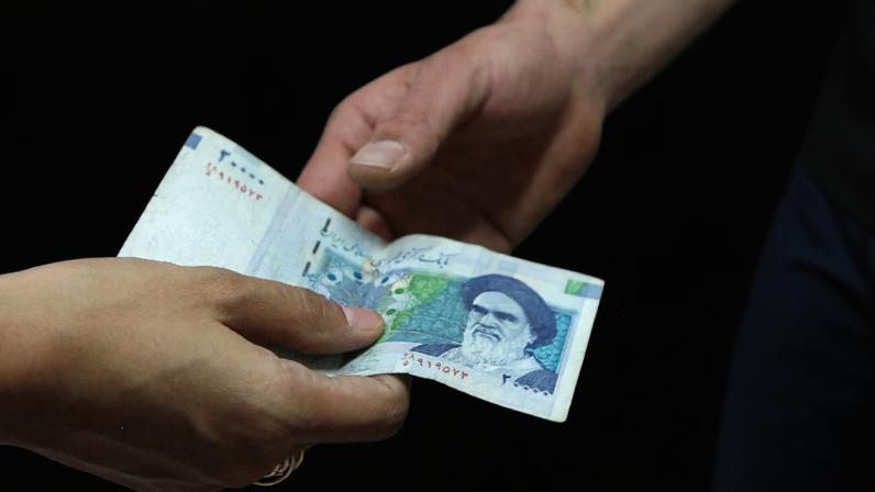 Nota de rial (Atta Kenare/AFP/VEJA)