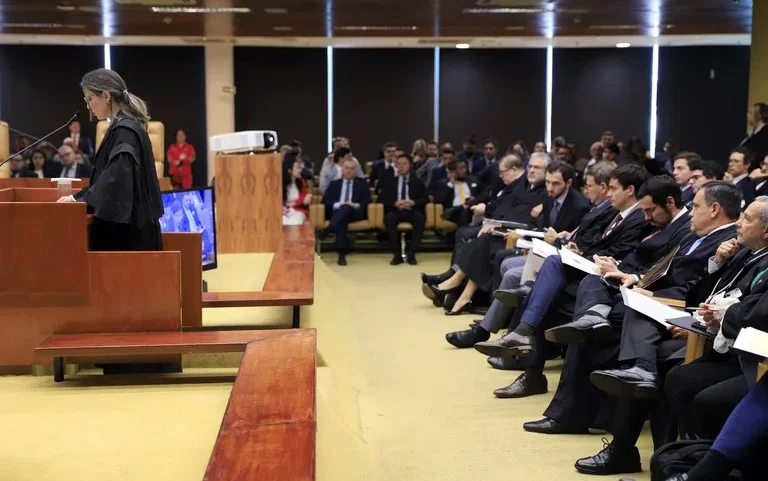 Concursos Tribunais: ENAM 2026 tem último dia de inscrição