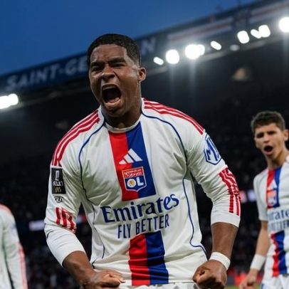 Endrick brilha na vitória do Lyon sobre o PSG a um mês da convocação da Copa