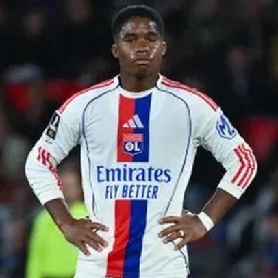 Endrick nega atrito com técnico do Lyon após críticas