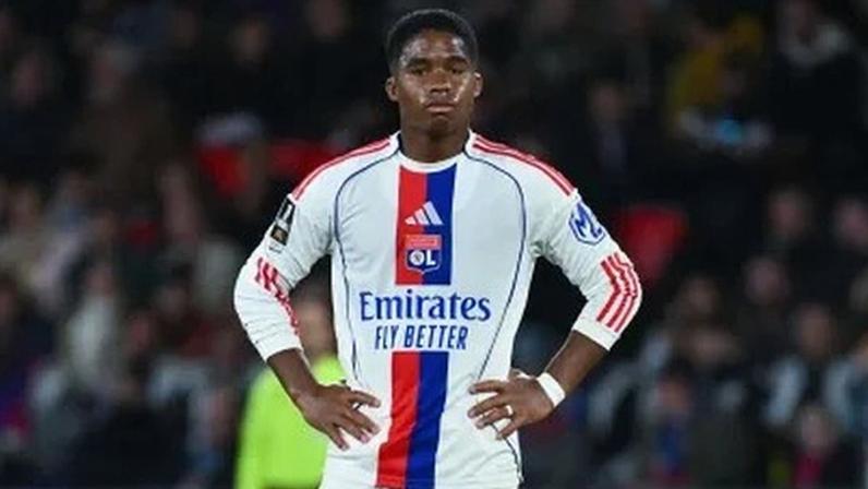 Endrick em partida do Lyon contra o PSG