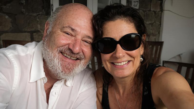 Rob Reiner (78) e Michele Reiner (70) foram assassinados em casa