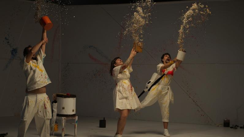 Espetáculo "Aquarela" é um dos destaques da programação de 20 anos do Grupo Maria Cutia de Teatro