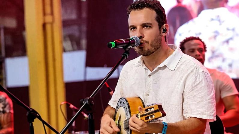 Gustavo Magua, vocalista do grupo Ô Sorte