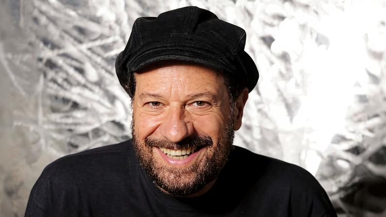 João Bosco celebra 80 anos com turnê internacional e novos álbuns