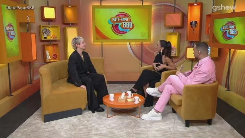 Juliano Floss no Bate-Papo BBB com Gil do Vigor e Ceci Ribeiro