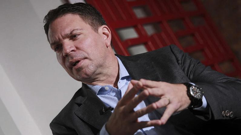 Imagem colorida da entrevista com o deputado federal do PL e ex-diretor-geral da Abin Alexandre Ramagem no estúdio do Portal Metrópoles