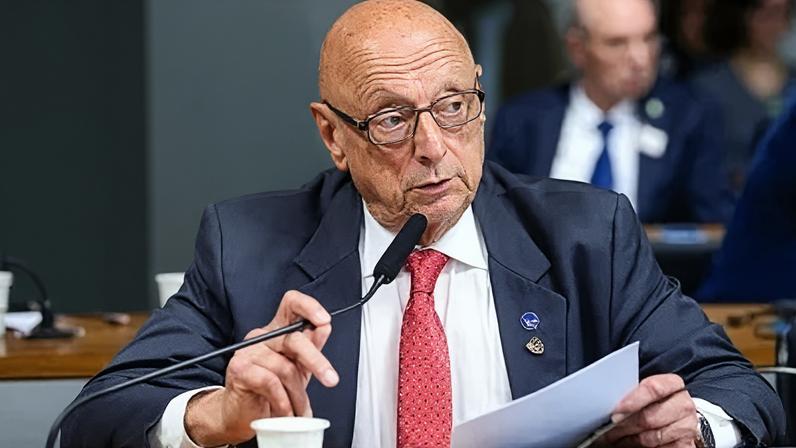 Senador Espiridião Amin (PP-SC)