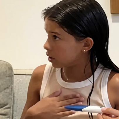 Menina usa teste de gravidez da mãe e vídeo viraliza com pergunta
