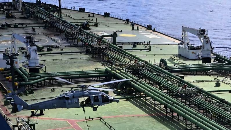 Navio ligado ao Irã é interceptado pelos EUA
