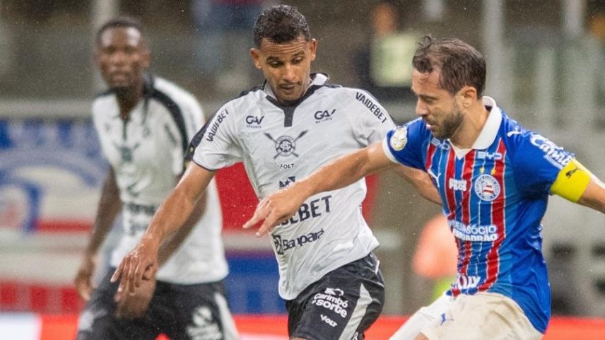 Everton Ribeiro durante partida entre Bahia e Remo no estádio Fonte Nova