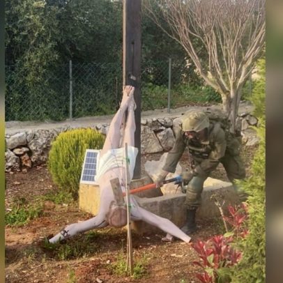 Soldado israelense destrói estátua de Cristo com marreta no Líbano