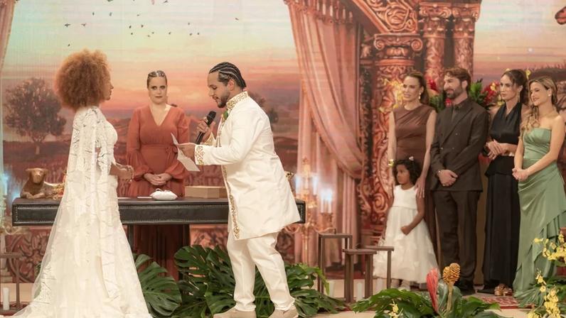 Fábrica de Casamentos estreia nova temporada no SBT, mas peca pela falta de novidades