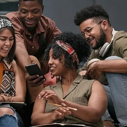 Farmar aura: significado e origem do termo popular entre jovens