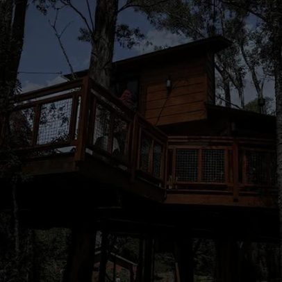 Cabana na árvore em Farroupilha recebe até cinco hóspedes