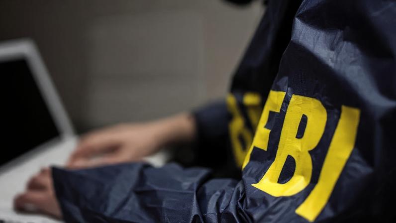 FBI atuou em caso de sequestro parental em que genitora trans de criança a levou para Cuba para fazer cirurgia de transição de gênero