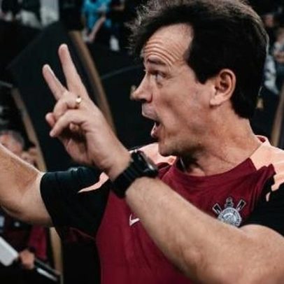 Diniz vê DNA do Corinthians e blindagem do elenco após protestos