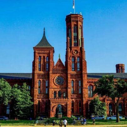 Órgão de governança do Smithsonian perde membros de forma discreta