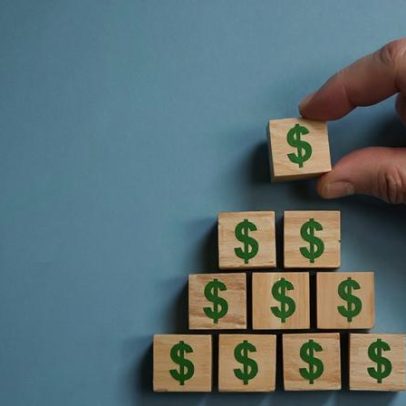 Kit Brasil se consolida com apostas em bolsa e dólar em queda