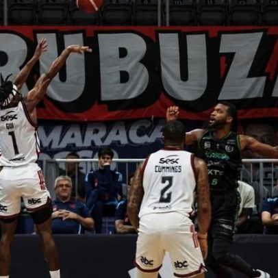 Flamengo vence União Corinthians e assume vantagem nos playoffs do NBB