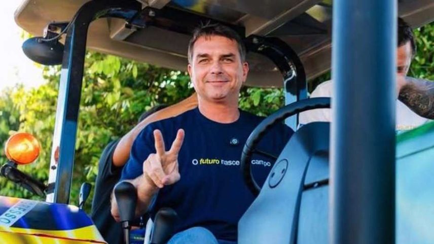 Flávio Bolsonaro defende classificar CV e PCC como organizações terroristas