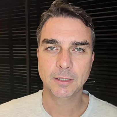 Flávio Bolsonaro pede racionalidade após conflito entre Eduardo e Nikolas
