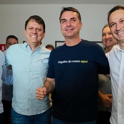 Flávio afirma que Tarcísio será presidente um dia e critica o agro como lixo