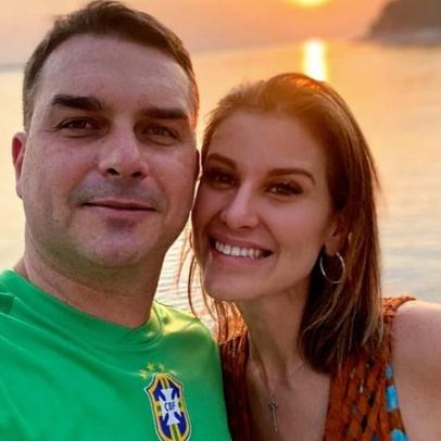Esposa de Flávio Bolsonaro o chama de 'Bolsonaro moderado'