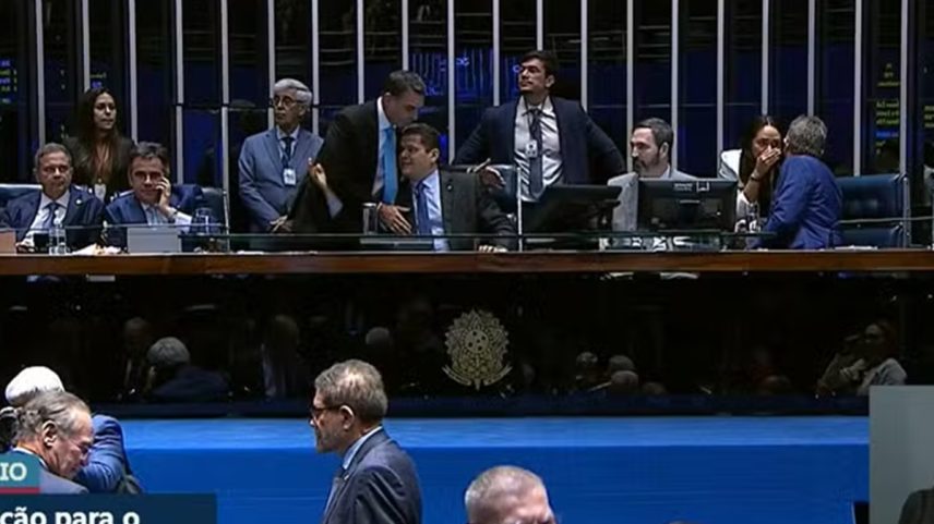 Imagem colorida, Veja reação de Alcolumbre após rejeição de Messias ao STF - Metrópoles
