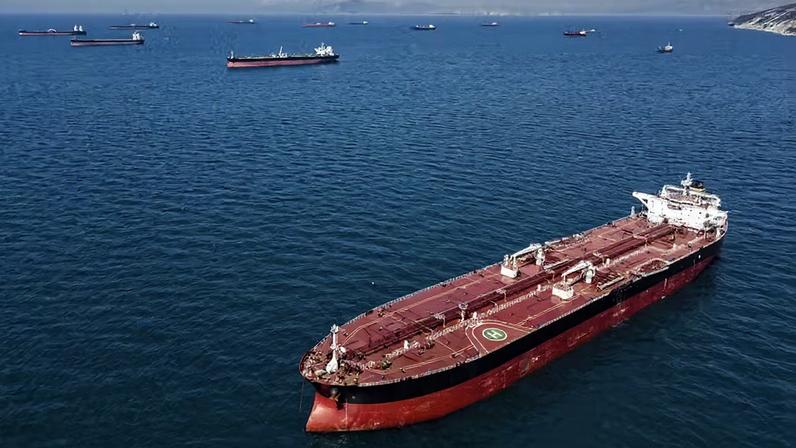 Navios cargueiros já enfrentam sanções por descumprimento de emissões em portos da Europa