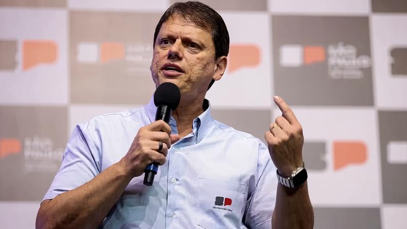 Tarcísio: em pouco mais de três anos, 19 mulheres foram nomeadas para postos estratégicos no Estado, entre elas a primeira comandante da Polícia Militar — Foto: Paulo Guereta/Governo Estado de SP