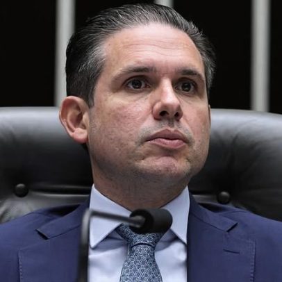 Motta afirma objetivo de reduzir a jornada de trabalho sem reduzir salário
