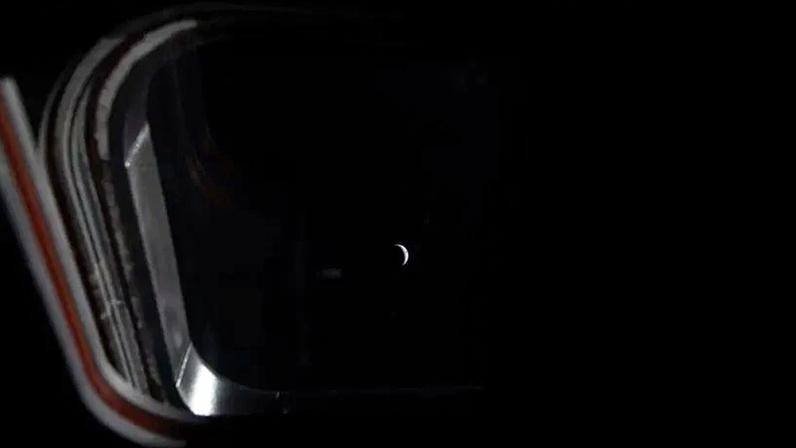 Imagem da Terra tirada pela tripulação da Artemis 2 no dia 5 de abril