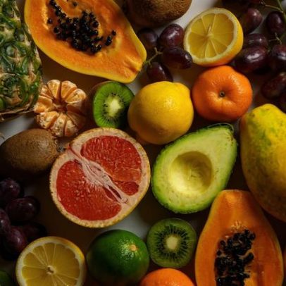 Frutas que prendem ou soltam o intestino e como equilibrá-lo