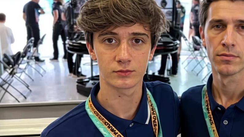 Lapo Sganzerla Bordin era estudante e tinha 15 anos. Ele morreu em um acidente na BR-277, em Balsa Nova. — Foto: Redes sociais