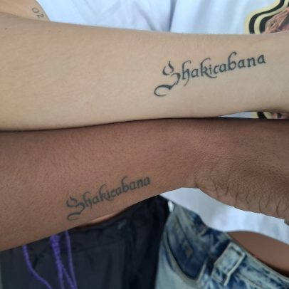Fãs do Rio tatuam na pele lembrança de show histórico de Shakira
