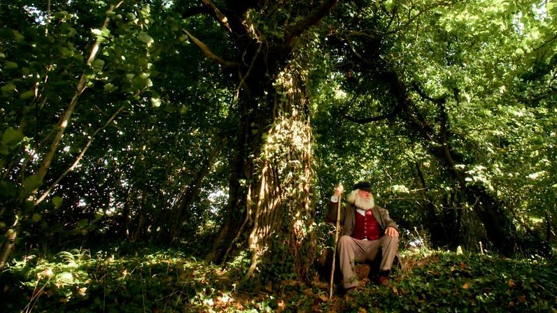 Épica arturiana para a era das trevas da tela brilhante