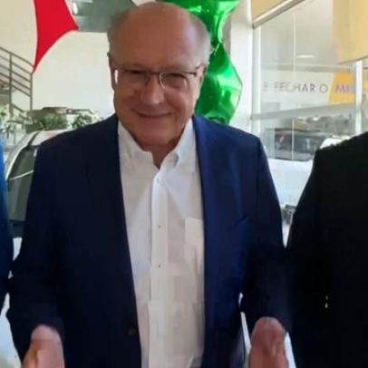 Alckmin faz brincadeira e cita expressão "gag de la gag" em Goiás