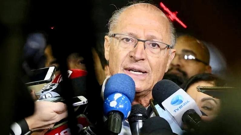 O vice-presidente Geraldo Alckmin disse que exigências do TCU não devem atrasar a obra no litoral paulista
