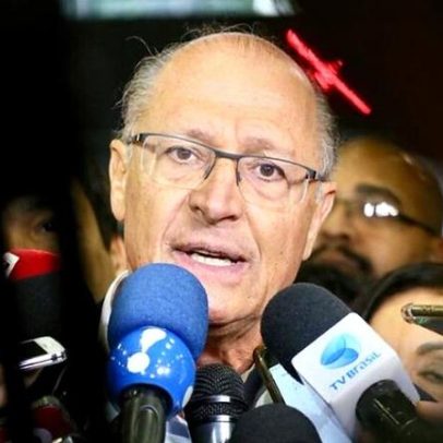 Alckmin evita defender taxa das blusinhas e cita indefinição