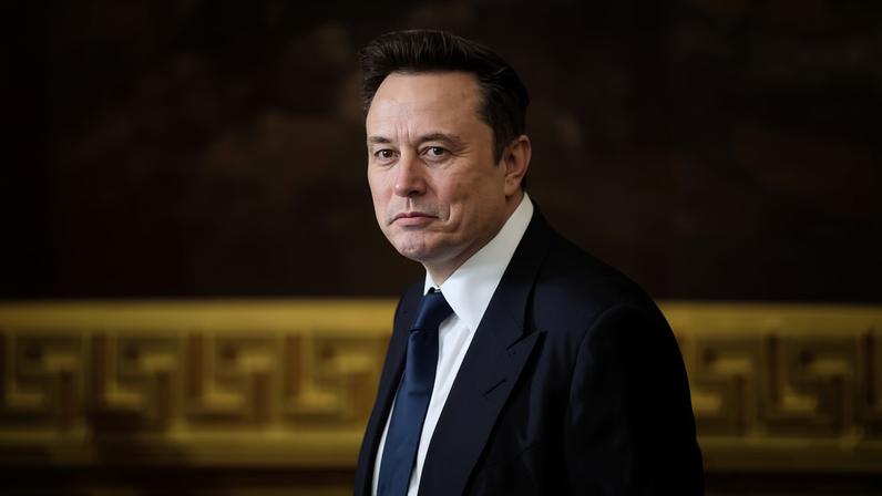Elon Musk fez operações ilegais por meio da SpaceX, diz NYT