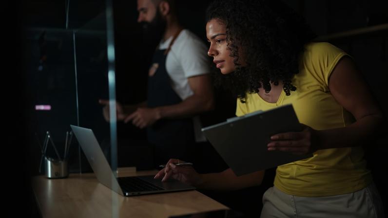 Recurso Acesso Controlado permite configurar o uso do aplicativo conforme a estrutura e a rotina das empresas. — Foto: Getty Images
