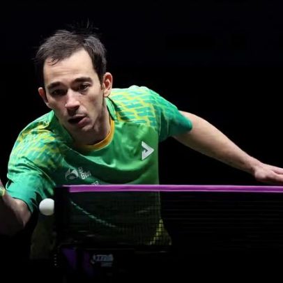Hugo Calderano fica com bronze após derrota para líder do ranking