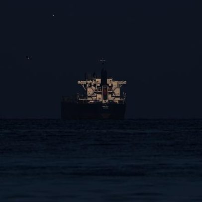 Irã afirma ter fechado novamente o Estreito de Ormuz