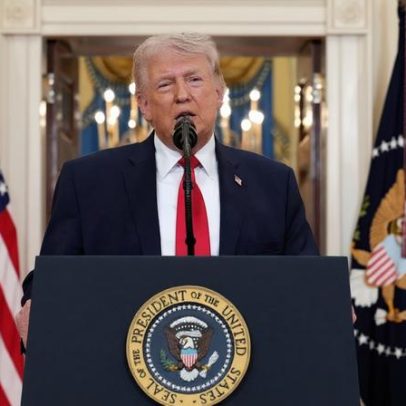 Trump afirma que bloqueio naval dos EUA permanece após reabertura de Ormuz
